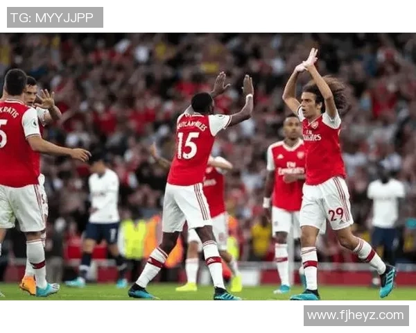 世界杯激战：拜仁逆转阿森纳全场沸腾的瞬间与焦点解析