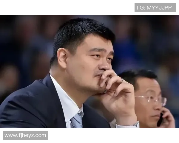 姚明在直播中意外念错字引发网友热议引发对语言表达的关注与讨论