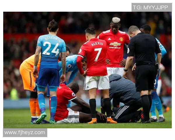 中超精彩对决曼联大胜阿森纳神奇扑救点燃全场热情 中超精彩对决曼联大胜阿森纳神奇扑救点燃全场热情