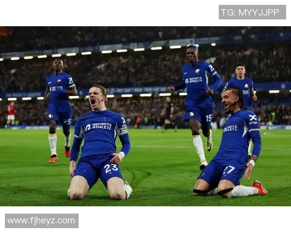 德甲精彩对决切尔西与那不勒斯战成平局帽子戏法引发全场热烈反响 德甲精彩对决切尔西与那不勒斯战成平局帽子戏法引发全场热烈反响