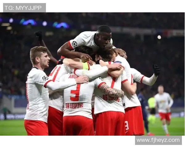 欧冠激战：那不勒斯与莱比锡战成平局红牌事件引发全场热议与转会传闻