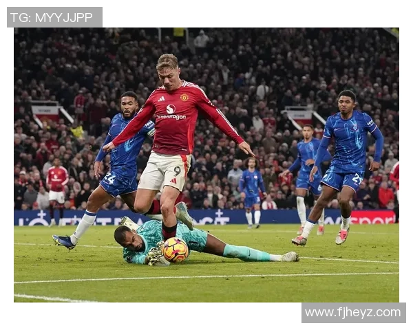 国王杯惊现冷门那不勒斯与切尔西激战成平局引发全场热议 国王杯惊现冷门那不勒斯与切尔西激战成平局引发全场热议