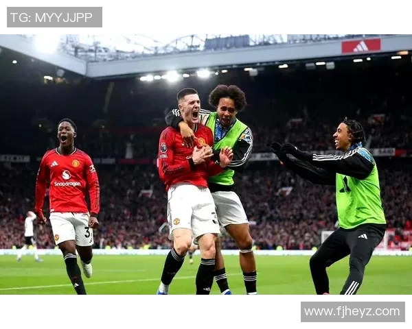 欧联杯曼联逆转多特蒙德补时绝杀引发争议判罚全场沸腾